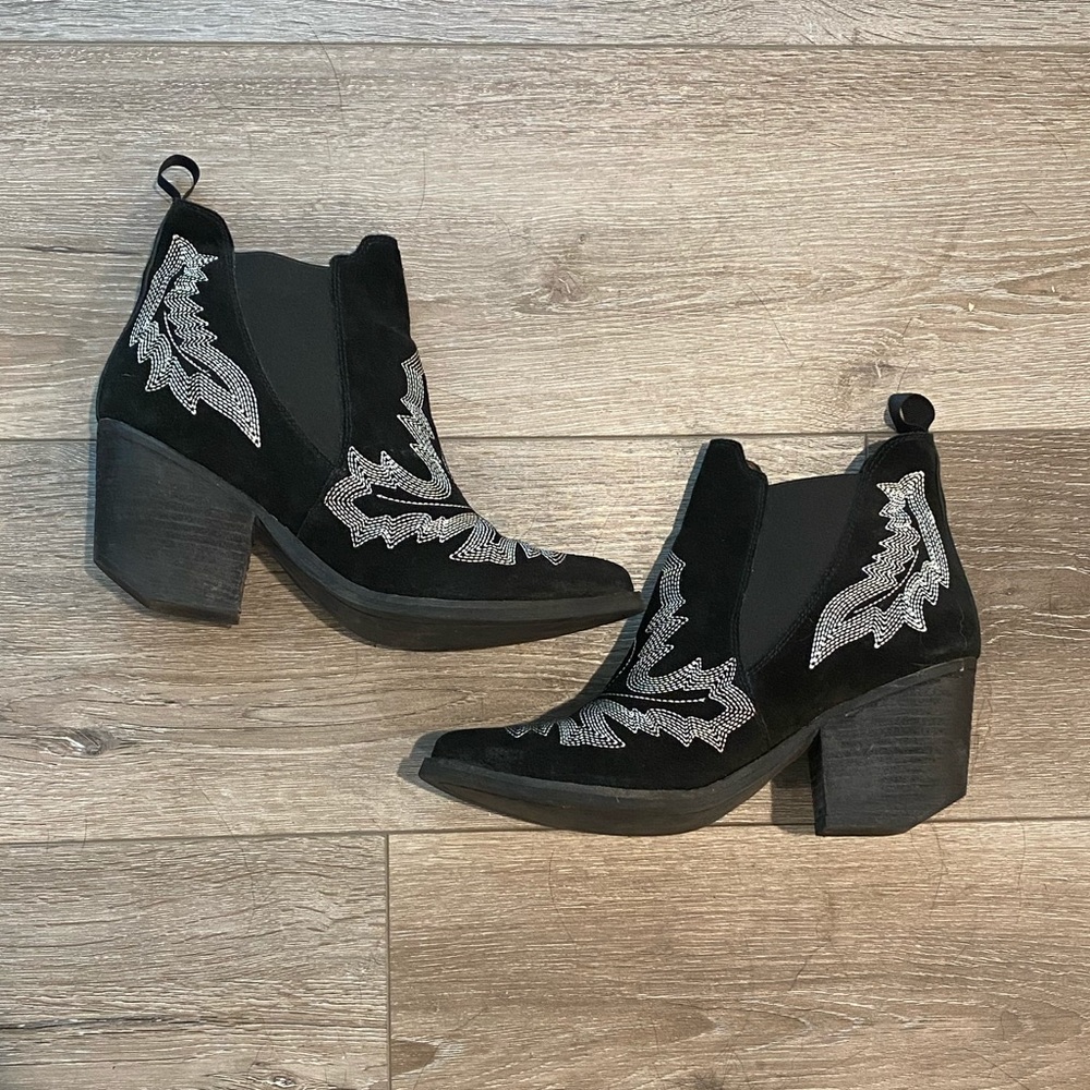 SOLD***Jeffrey Campbell free people booties 7 - Picture 3 of 3